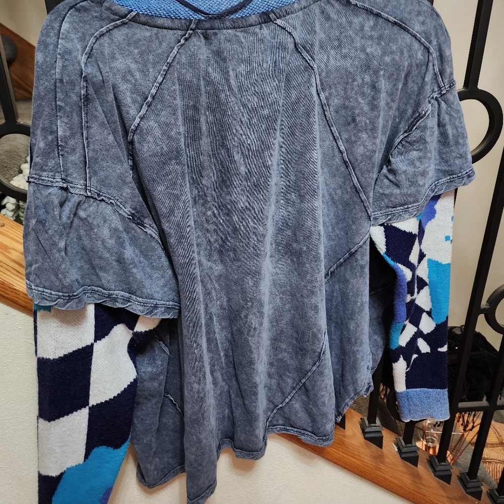 We The Free Top Large